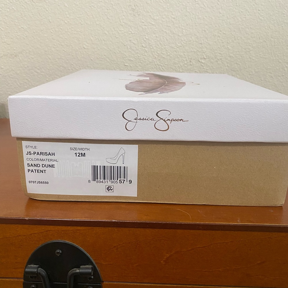 Jessica Simpson Parisah Pump, Sand Dune Patent.